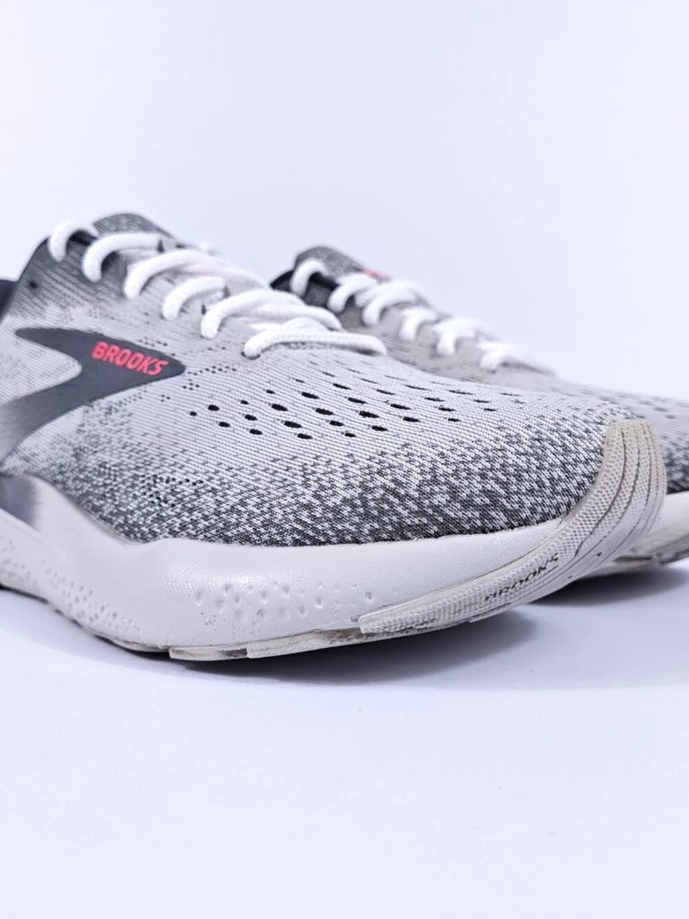 Brooks Ghost 16 Womens 8.5 Neutral Cushion Road Running Shoes Gray DNA Loft